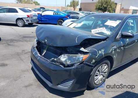 2012 Toyota Camry Hybrid Le/Xle z USA, uszkodzony, nr VIN 4T1BD1FK4CU010454